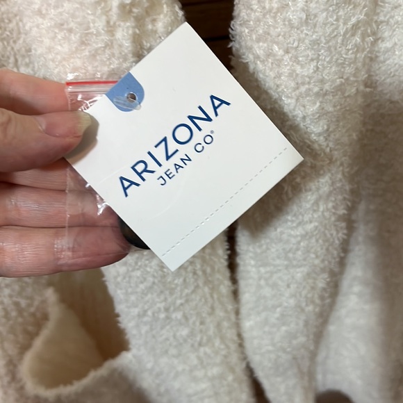 NWT Arizona Ivory Fuzzy Sweater Size XXL E4 - Picture 3 of 6